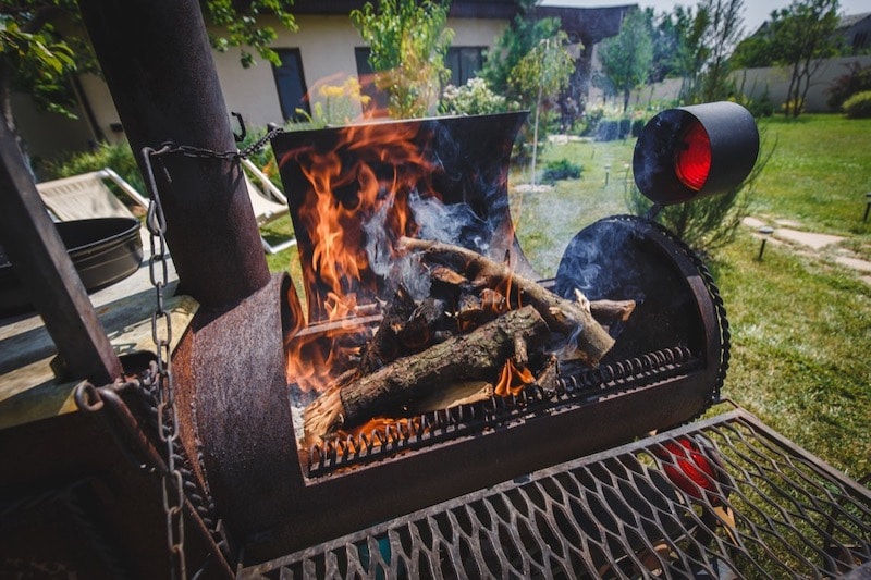 How to Choose the Perfect Wood for Smoking Meat