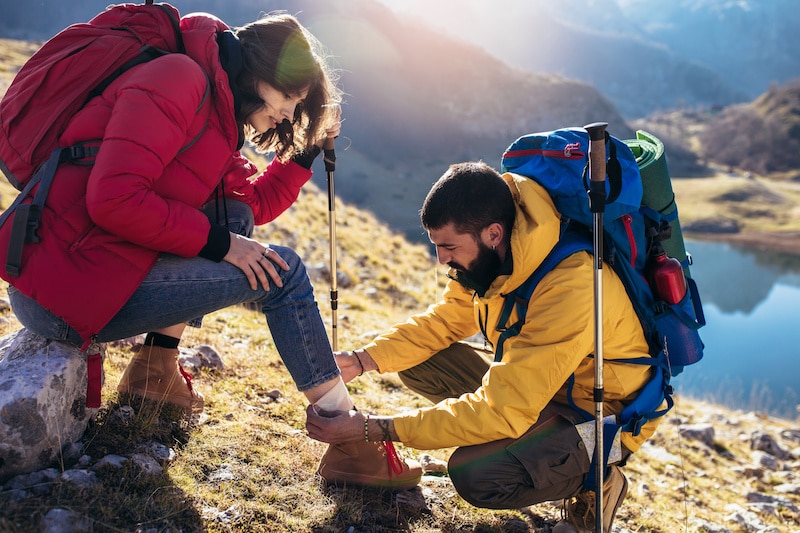 How to Use a First Aid Kit
