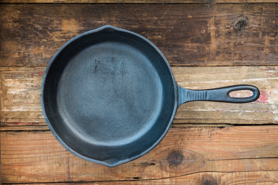 A Complete Beginner’s Guide to Cast Iron Cookware
